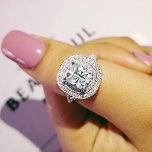 **NEW* Diamond 💍 Sterling Silver Engagement Ring